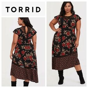 New Torrid 4 4X Red Black Roses Lace Asymmetrical Empire Waist Romantic Dress